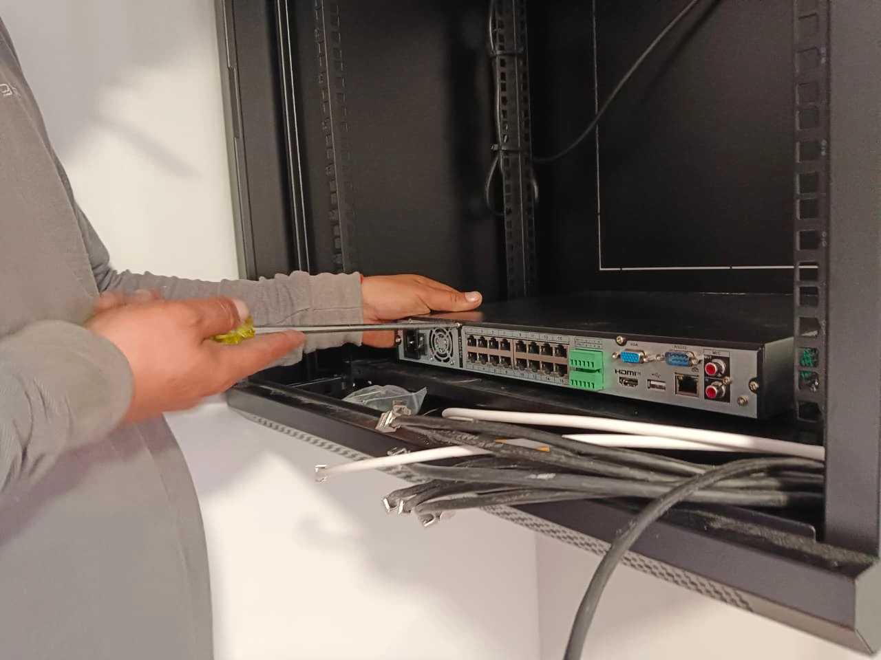 Instalación profesional de cámaras de seguridad en exterior en Arica